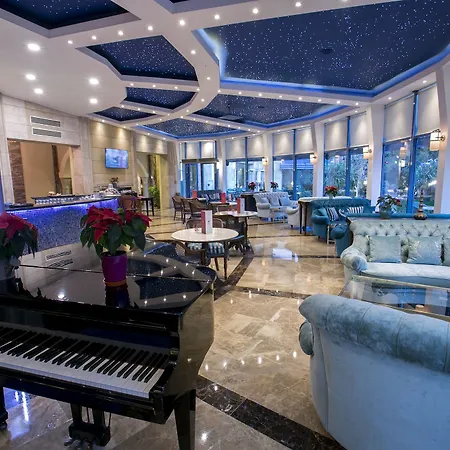 Merit Casino & 4*